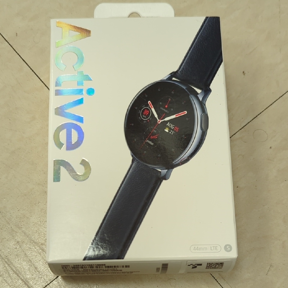 Samsung Active 2 Smartwatch - Black - Brand New & Sealed.